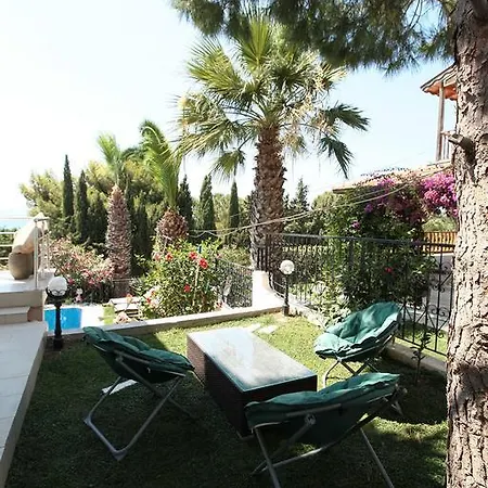 Alti Butik Bed & Breakfast