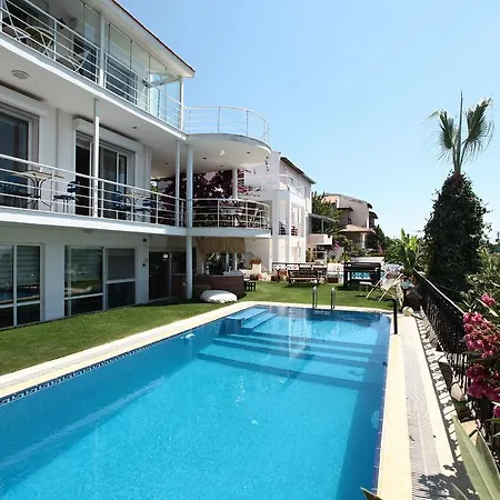 Bed and breakfast Alti Butik Çeşme